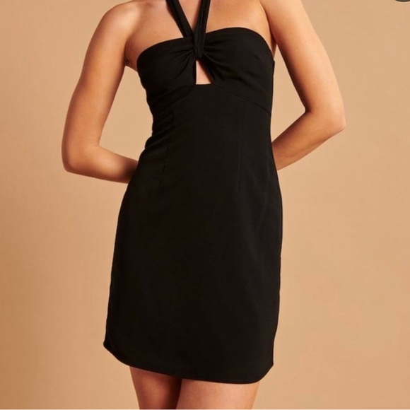 NWT Abercrombie & Fitch Knot-Front Cutout Halter Mini Dress - Picture 1 of 7